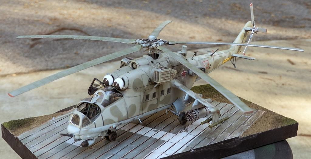 Ми-24 вертолёт модель звезда. Ми-24 1/48 звезда. Модель вертолёта ми-24 1/48. Ми-24 вертолёт звезда 1 48.