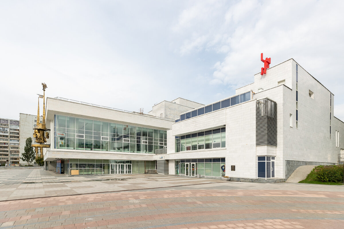 «Красный человечек » автор Андрей Люблинский