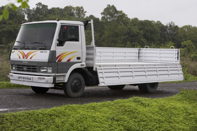 Tata LPT-613