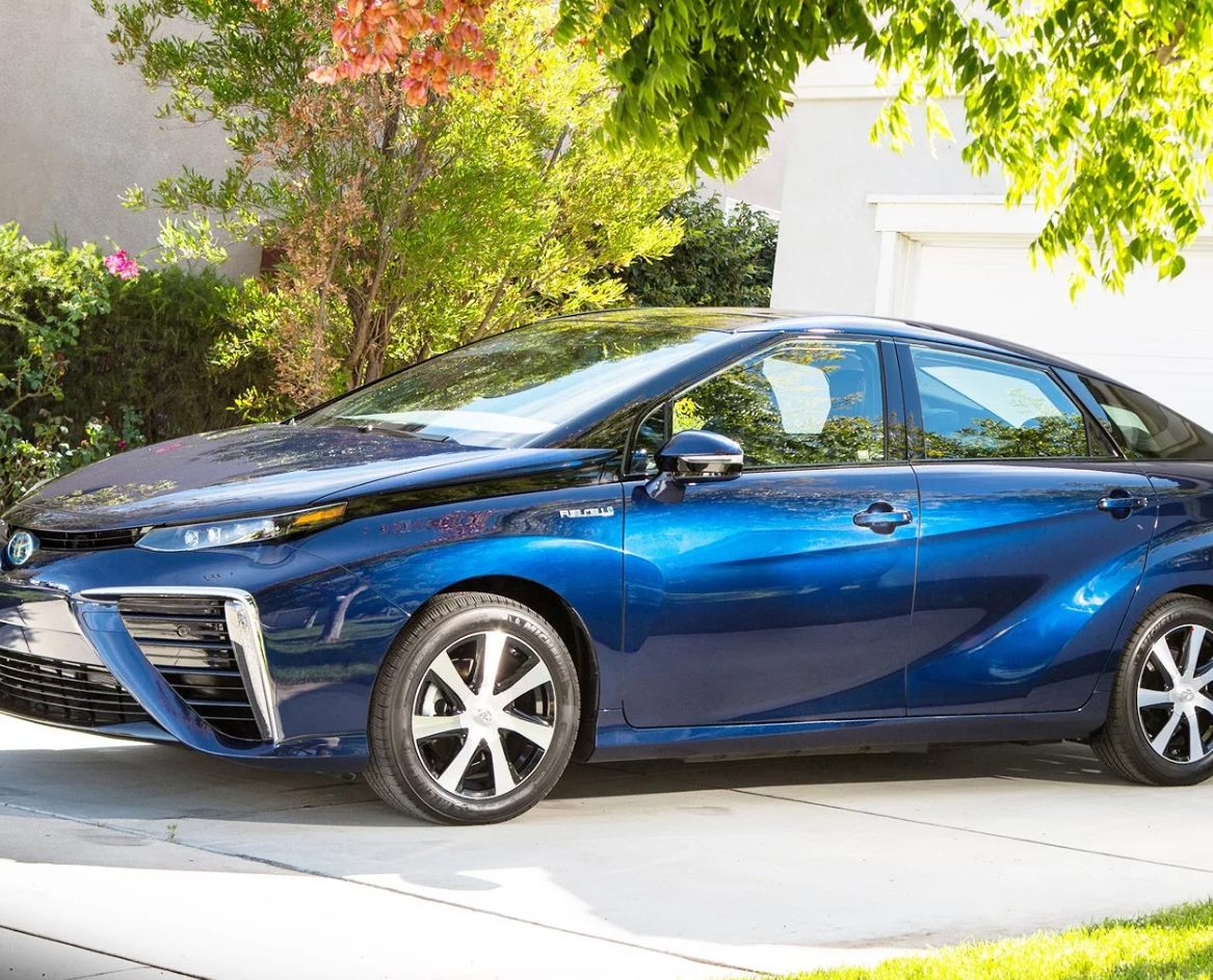 Toyota Mirai Base