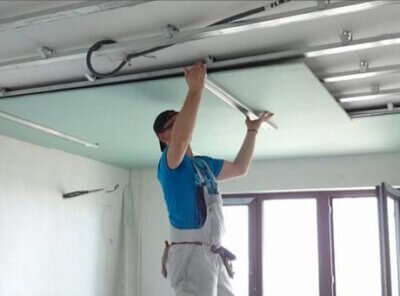 Недостатки гипсокартона: