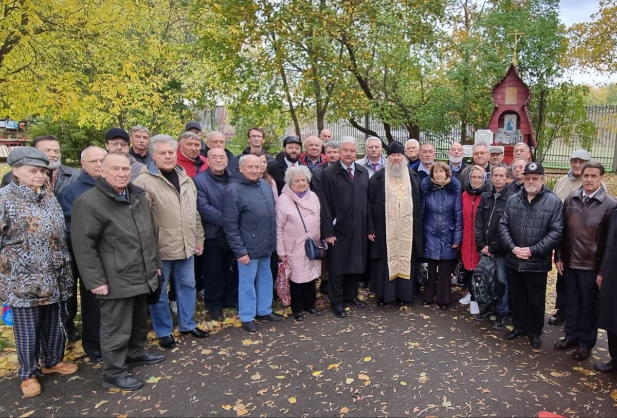 Мы запомним суровую осень. Мы запомним суровую осень