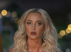    Фото: кадр из программы «Звезды в Африке» на ТНТ Гульназ Астахова