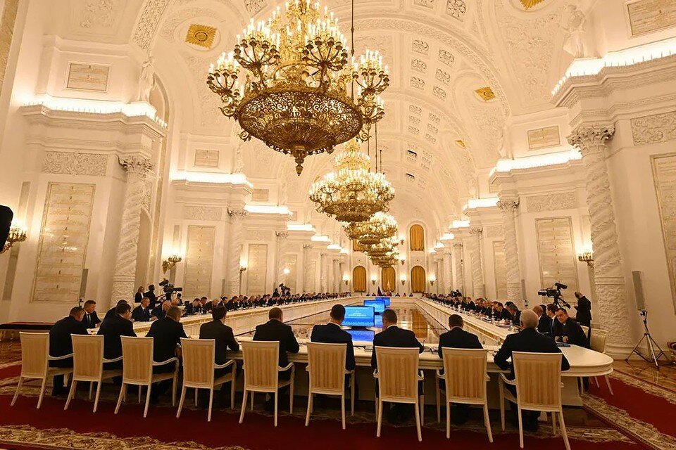     Глава региона подчеркнул, что многие проекты и направления деятельности государственной политики уже реализовываются в Заполярье. Фото: Правительство Мурманской области