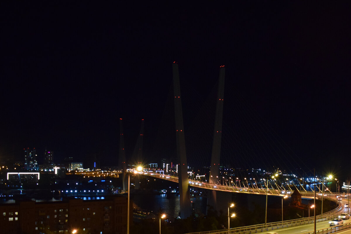 Золотой мост. Фото автора канала "Приключения Тома Сойера"