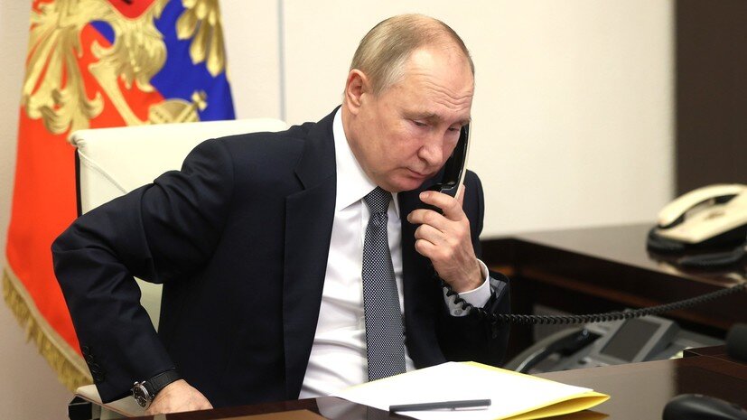   globallookpress.com Kremlin Pool