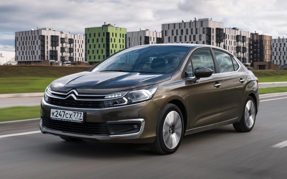 Эффектный, но неликвидный: разбираемся, почему седан Citroen C4 не имеет  популярности в России | OptimaVOD YouTube Channel | Дзен