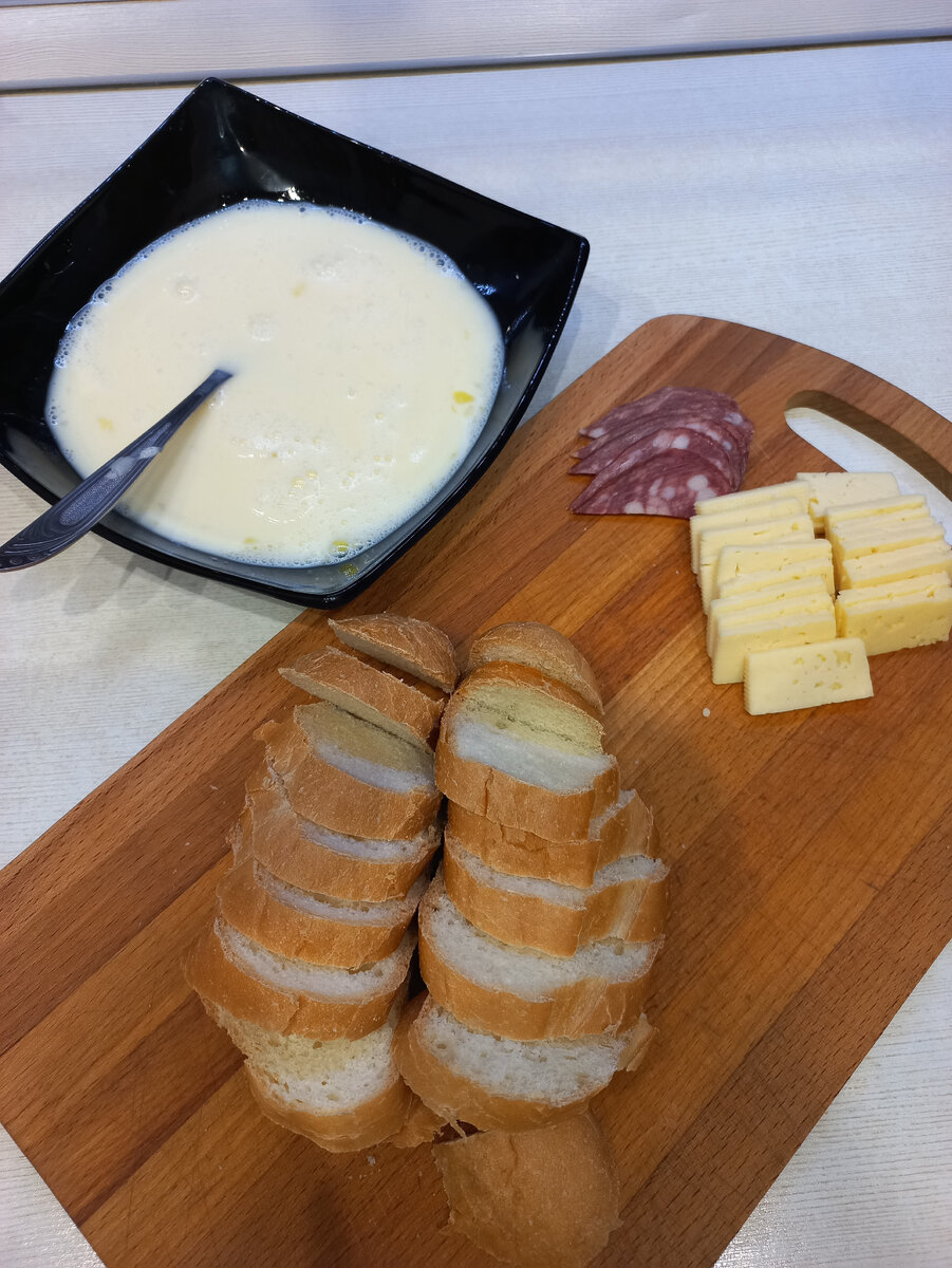 Все что нужно для приготовления гренок