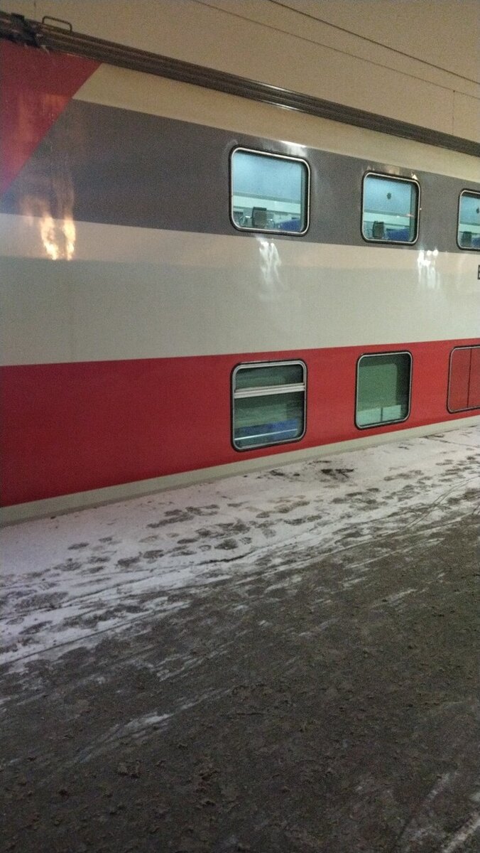 Поезд 052 москва-пенза двухэтажный. Поезд 052 москва-пенза. Св вагоны сура пенза. Поезд сура 052й москва пенза. Сура двухэтажный поезд пенза.