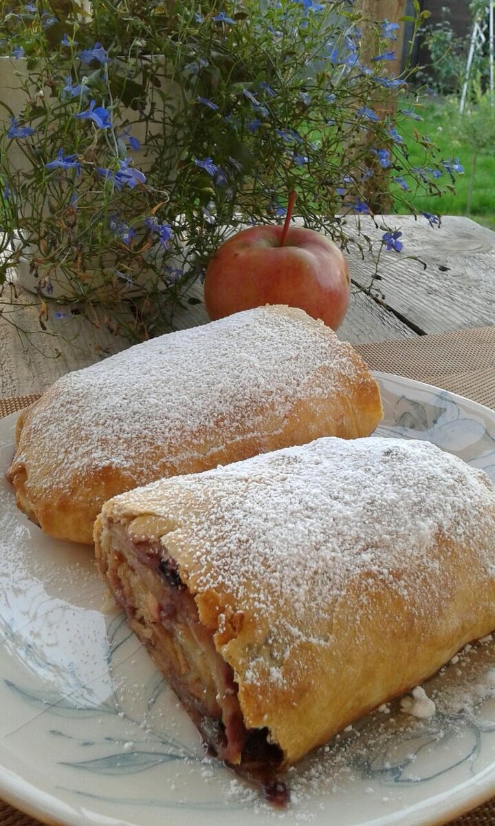    Штрудель с яблоками и корицей