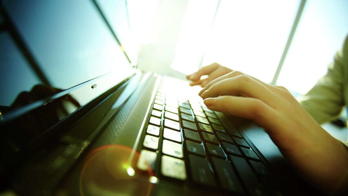    Клавиатура ноутбука© Depositphotos.com / pressmaster