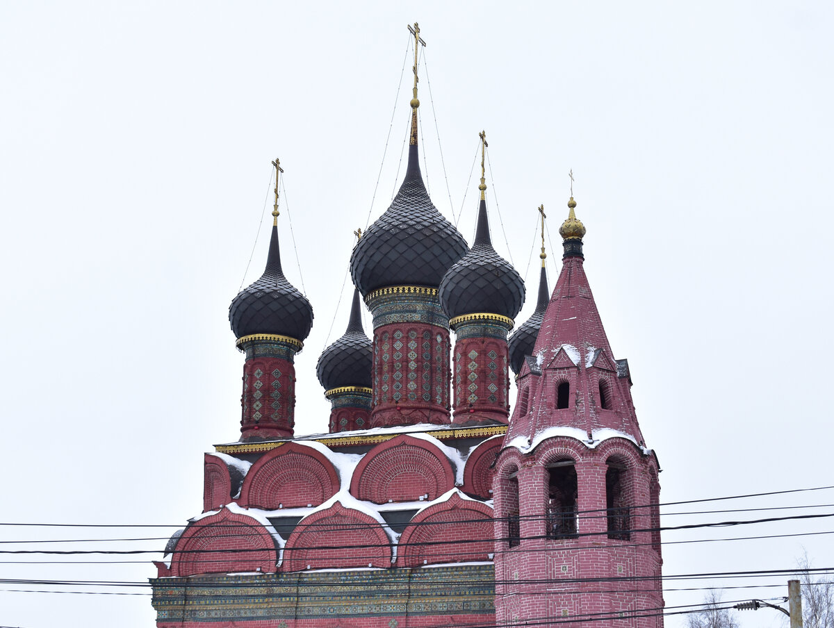 Самые красивые храмы Ярославля: от старинного узорочья до петровского  барокко | Индустриальный турист | Дзен