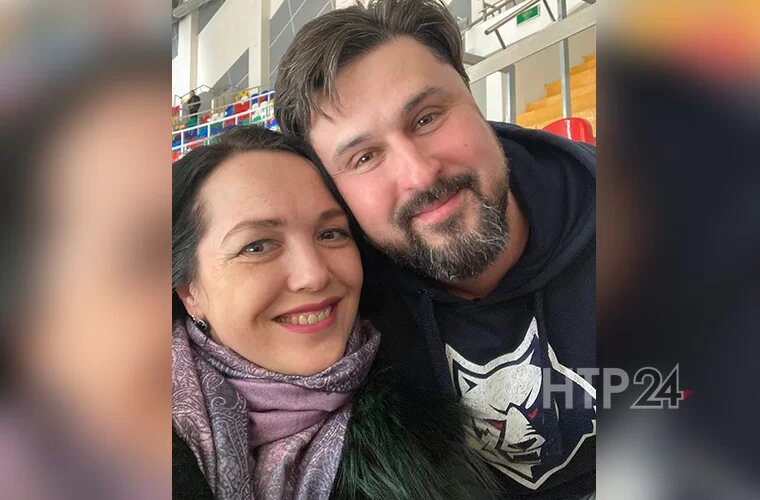  Алсу Юматова и Тимур Шишканов на хоккейном матче в Москве спустя 13 лет после курьезного случая в эфире телеканала НТР