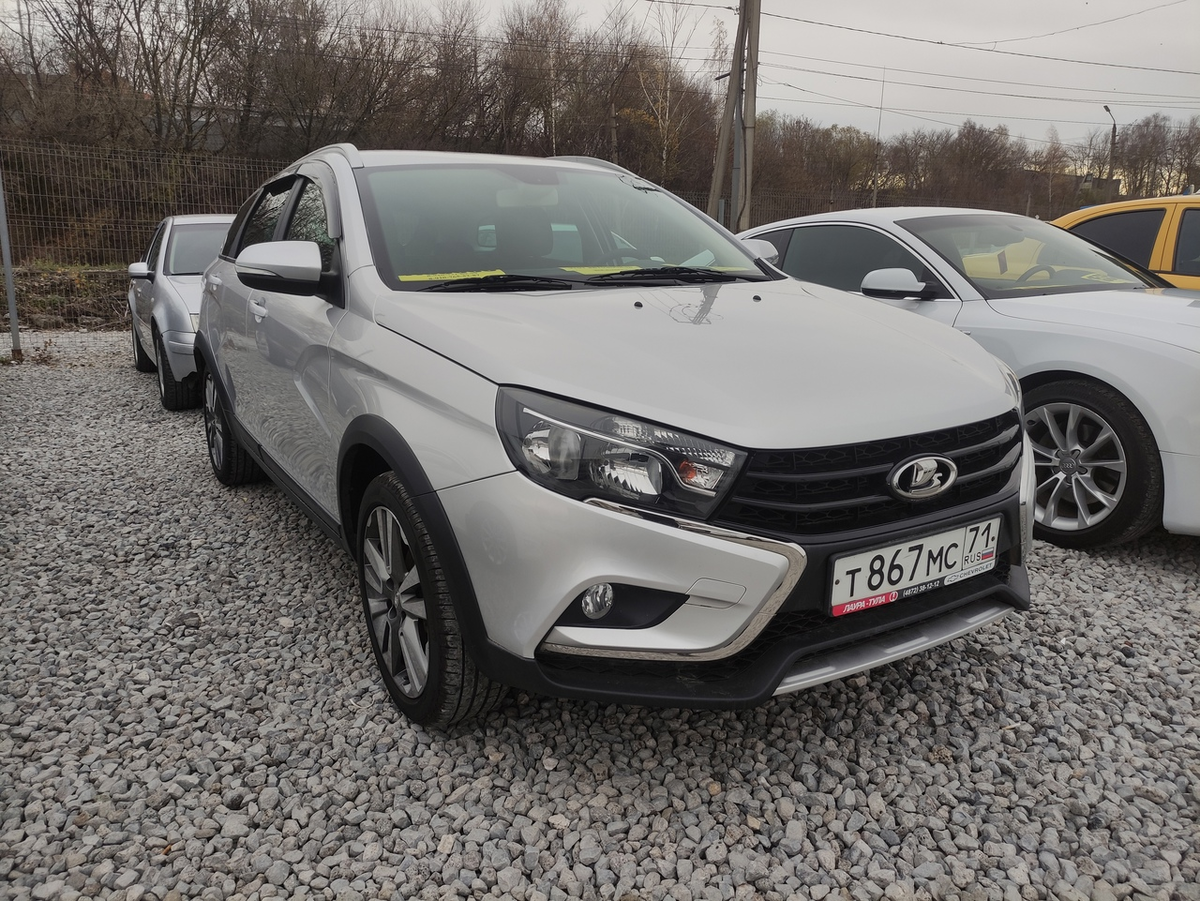 Ценник на б/у Весту давно висит под 1.5 миллиона рублей