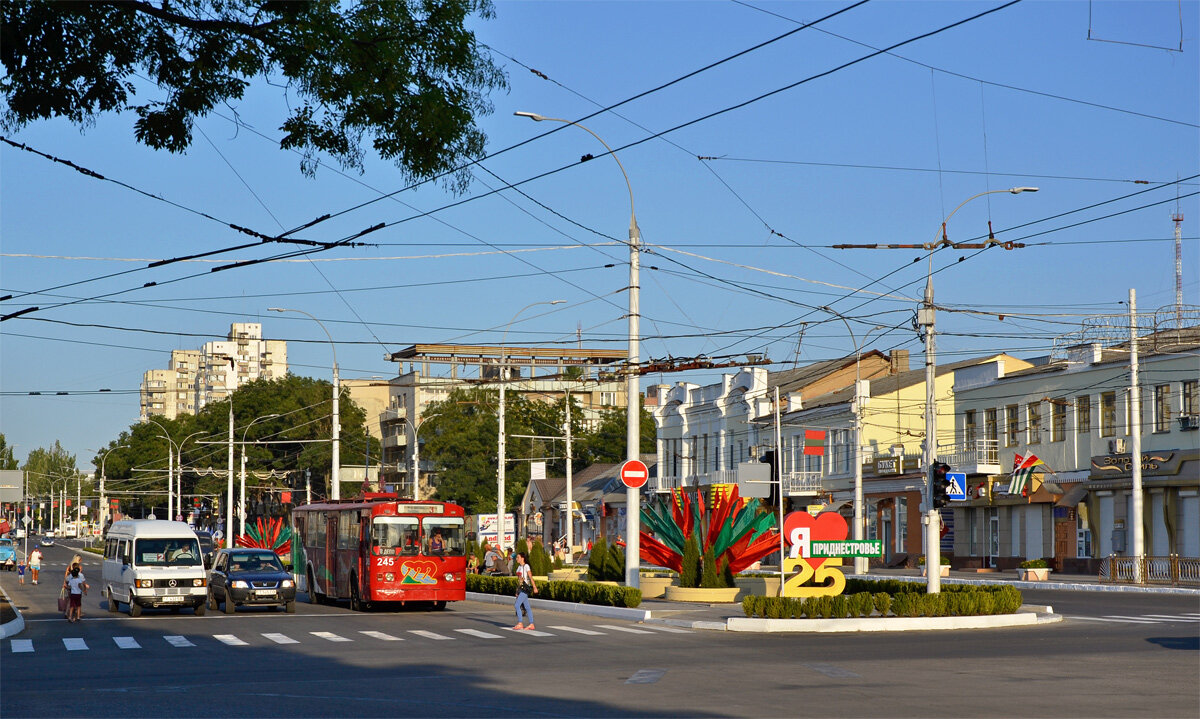  Это летом на городской улице.  фото: картинки  яндекса.