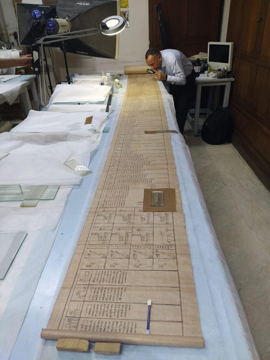 Раскрыт 16-ти метровый папирус "Книга мертвых" 300 лет до н.э