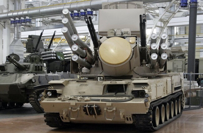 "Панцирь С-1" на гусеничном шасси. Источник: wikipedia.org