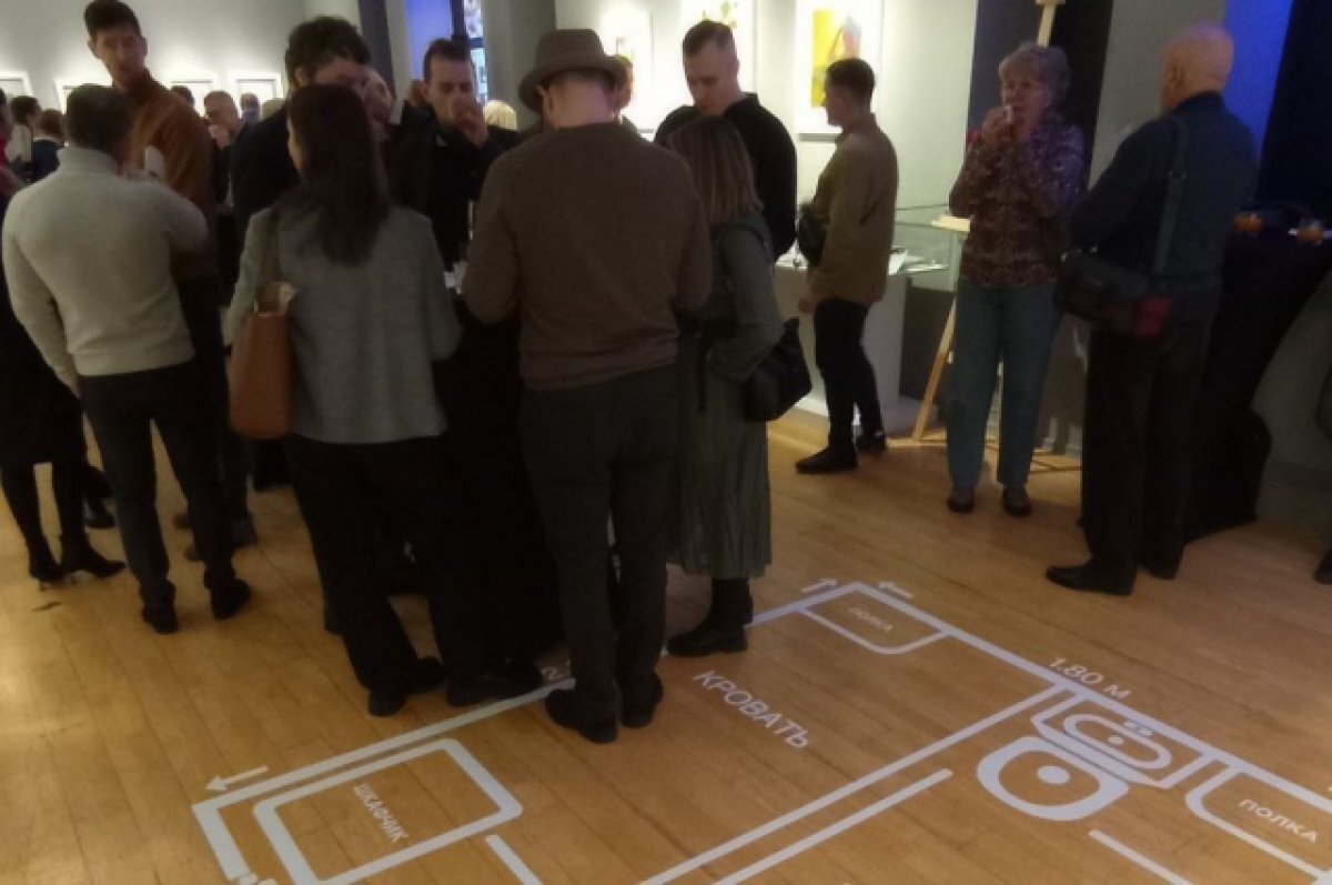    На выставке Виктора Бута показали размеры его одиночной камеры в тюрьме США