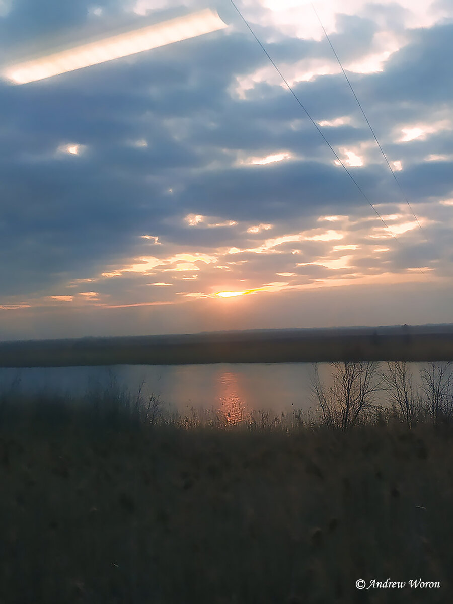 Рассвет из окна электрички. 4 марта