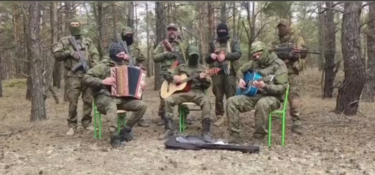    Оренбургские бойцы передали женщинам региона поздравления с 8 Марта Кристина Просвиркина