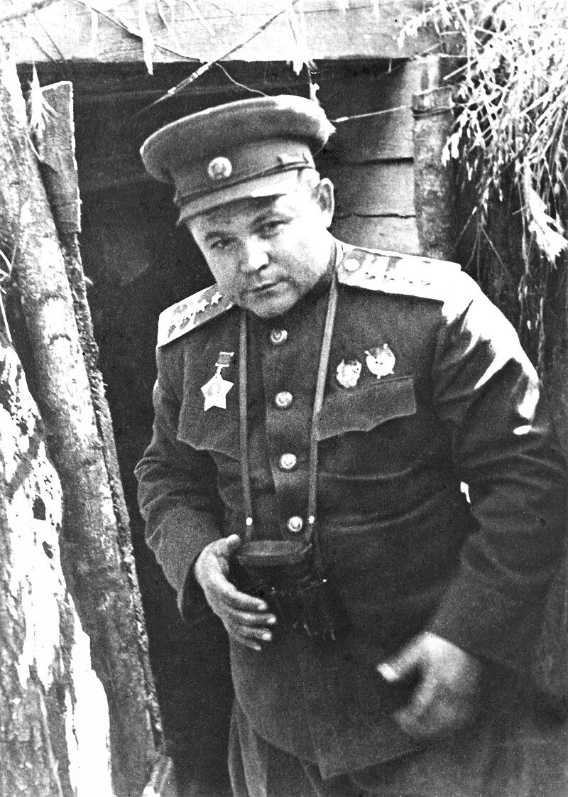 Ватутин Николай Николай Фёдорович - считался мастером обороны, но искусству наступления ему весной - летом 1943 года только предстояло научиться, и он сделал это блестяще... (фото из открытых источников)...