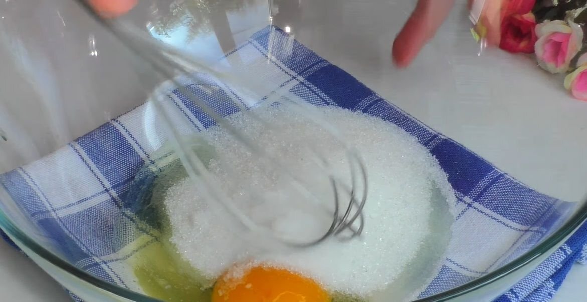      Яблочный пирог на сковороде