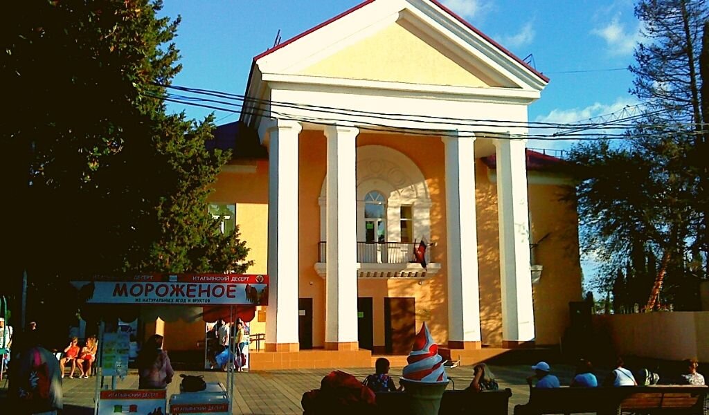 Тот самый Дом культуры. Фото автора