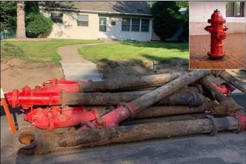 Фото увиденного в соц сетях гидранта. 