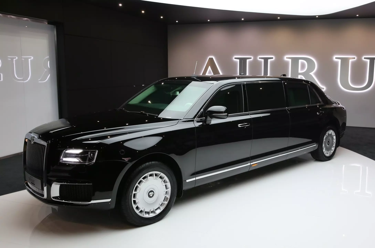 Aurus Senat Limousine