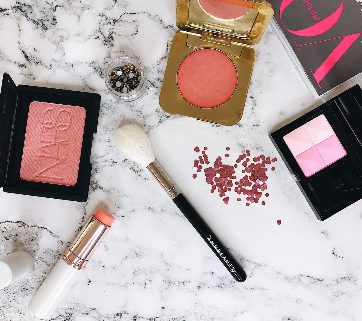 Кисть Annbeauty A3 из классической серии, румяна NARS и другие косметические продукты