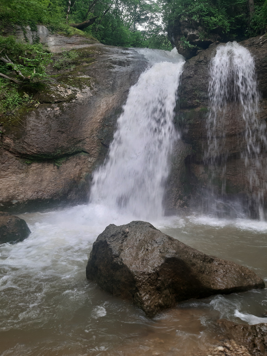 -Река Мишоко (водопад)