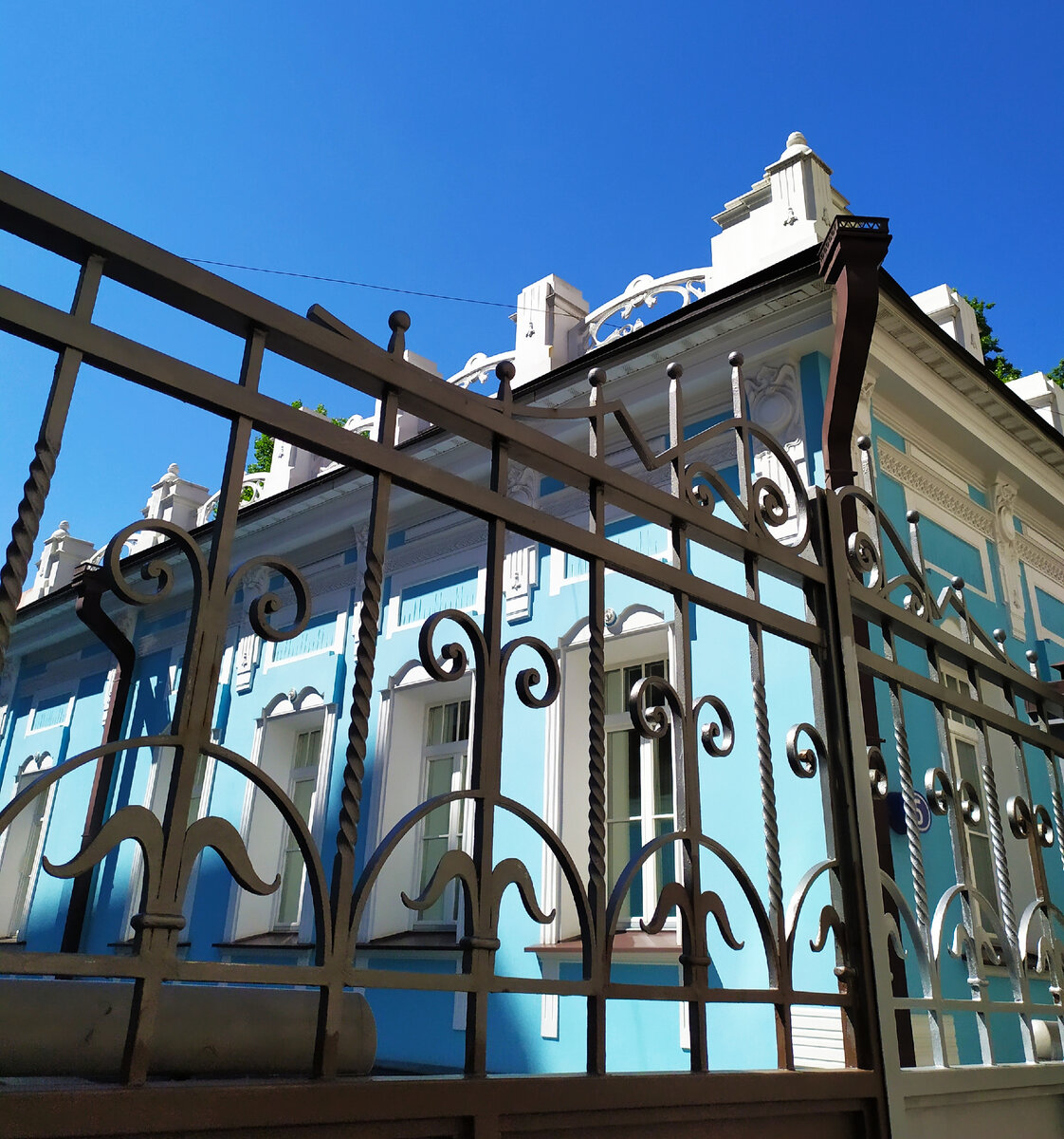 Современный вид особняка. Фото автора.