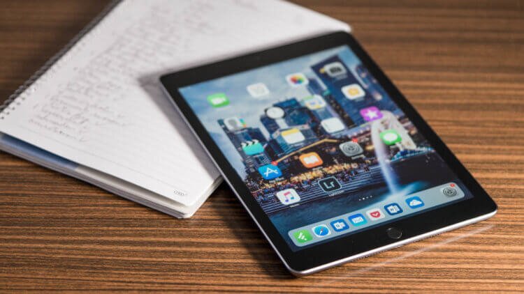 Это мой iPad 2017, и он будет обновляться минимум 5 лет 