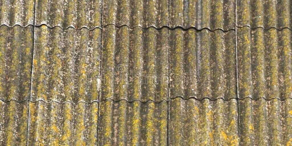 Примерно так выглядела наша старая шиферная крыша