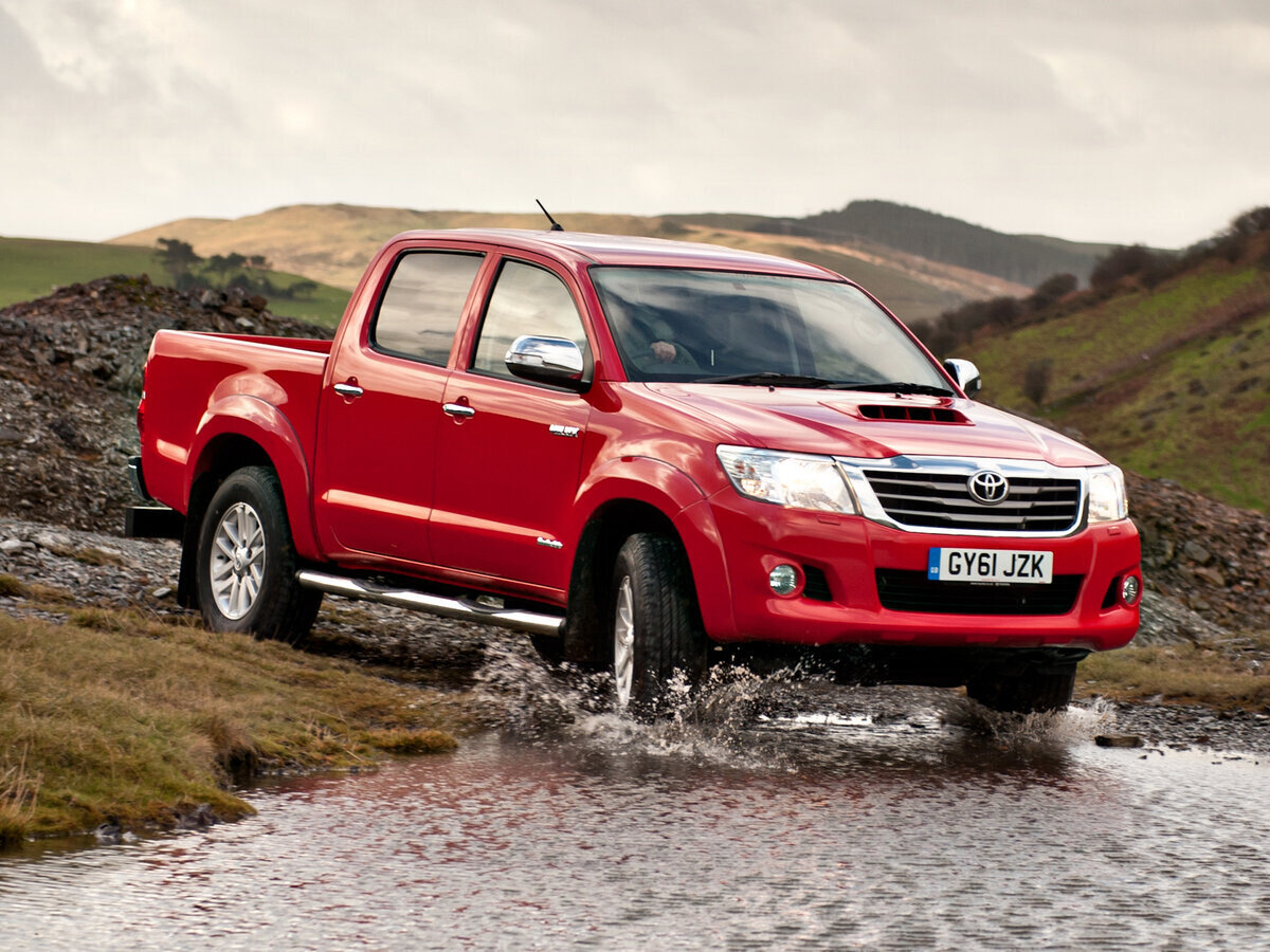 Toyota hilux фото