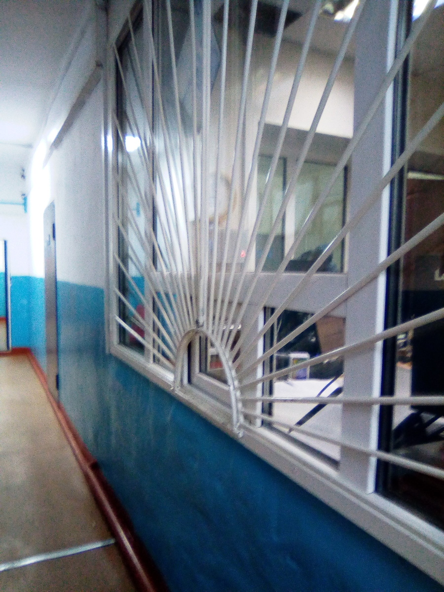 В здании ОВД провел без основания около 3 часов.