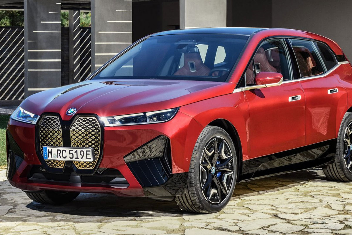 BMW iX - смахните влево, это галерея фото