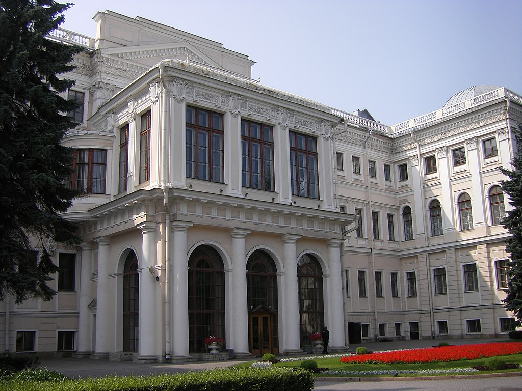 Аничков дворец