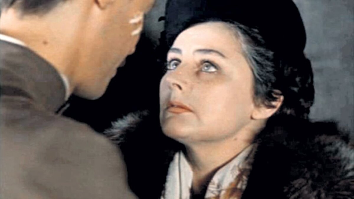 Юнона Карева в сериале "Место встречи изменить нельзя" фото nashizvyozdy.mirtesen.ru 