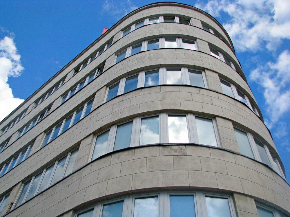 Одно из модернистских зданий в центре Гдыни. 2014 г. Фото автора