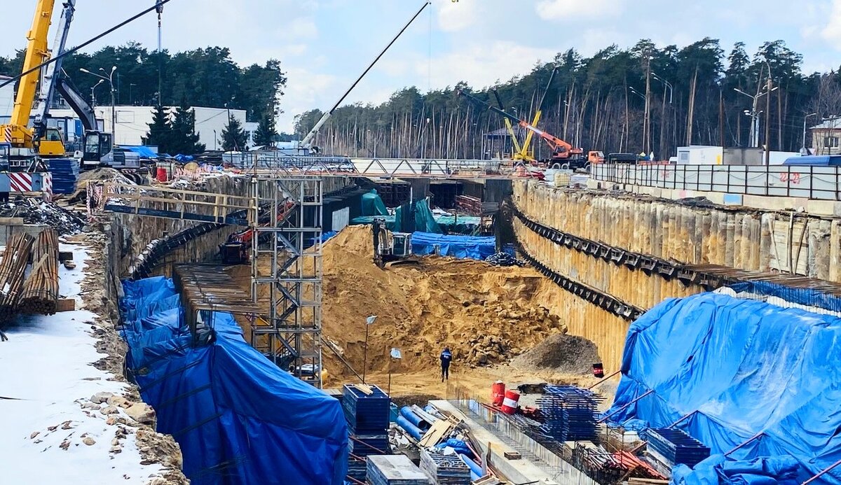  Строительство тоннеля под пл. Громова 30 марта 2022 года, фото Kurbatov80 roads.ru