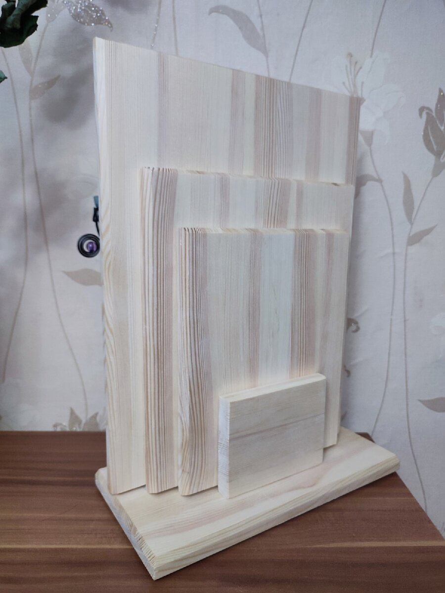                                Готовый набор разделочных досок и подставка для них