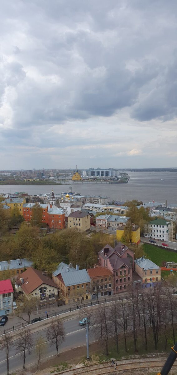 Вид на «стрелку» из башни кремля