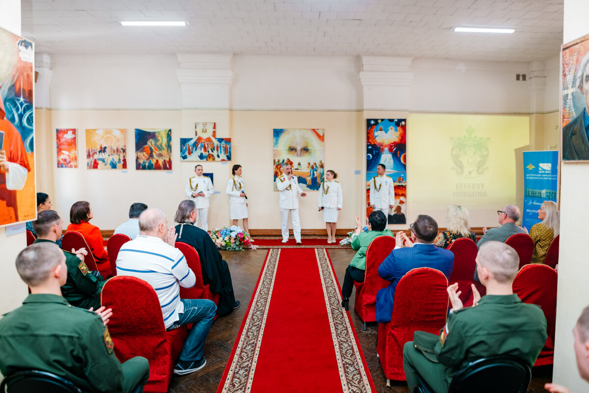 В Центральном офицерском клубе ВКС открылась масштабная выставка картин художника и скульптора Федора Сушкова