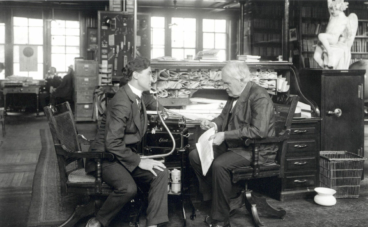 Эдисон и Барнс. 