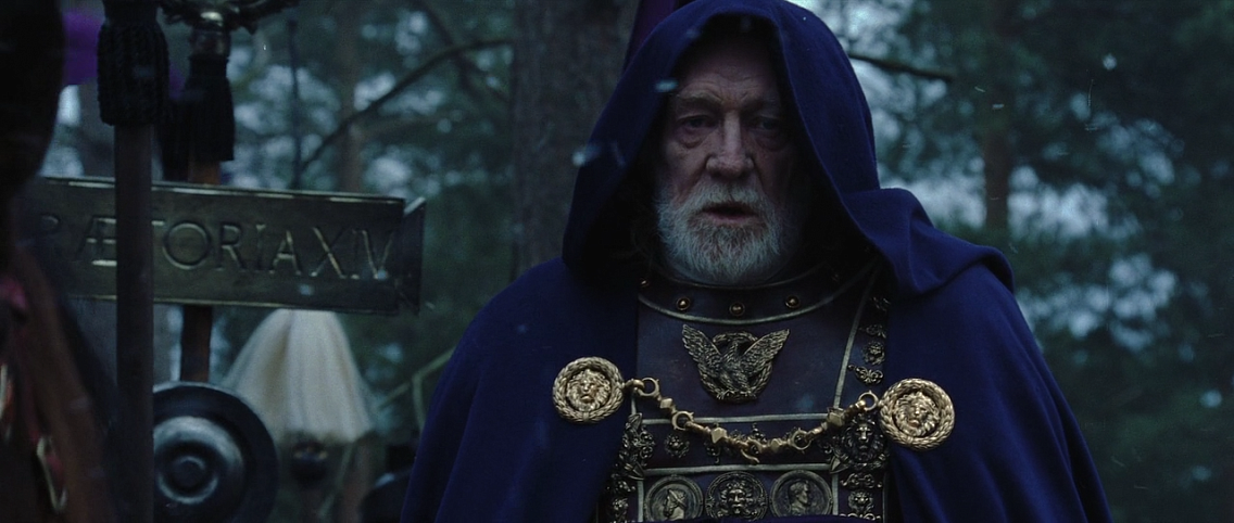 Император Марк Аврелий. Кадр из фильма Гладиатор