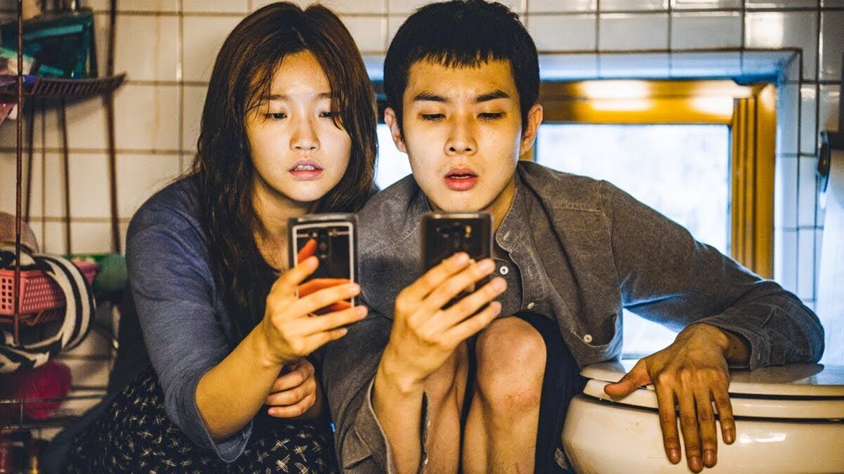 кадр из фильма "Паразиты"