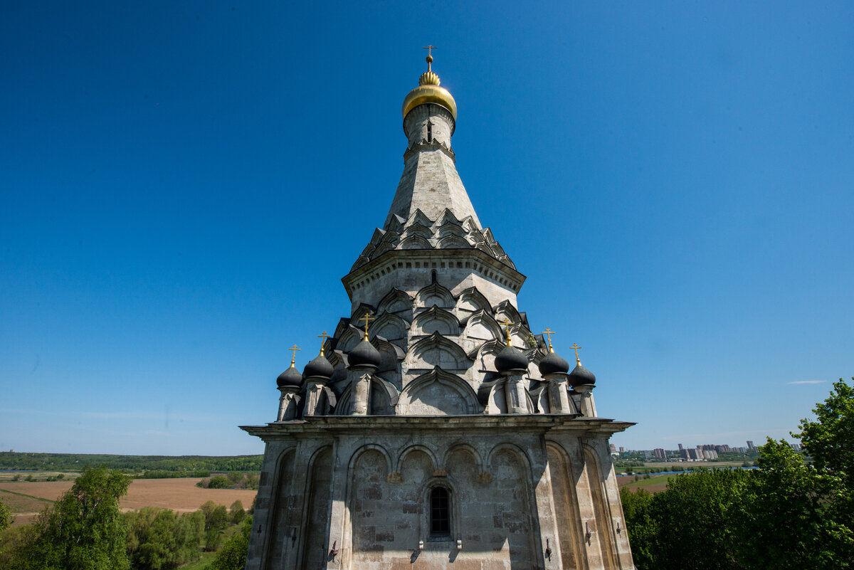 храм в шатровом стиле