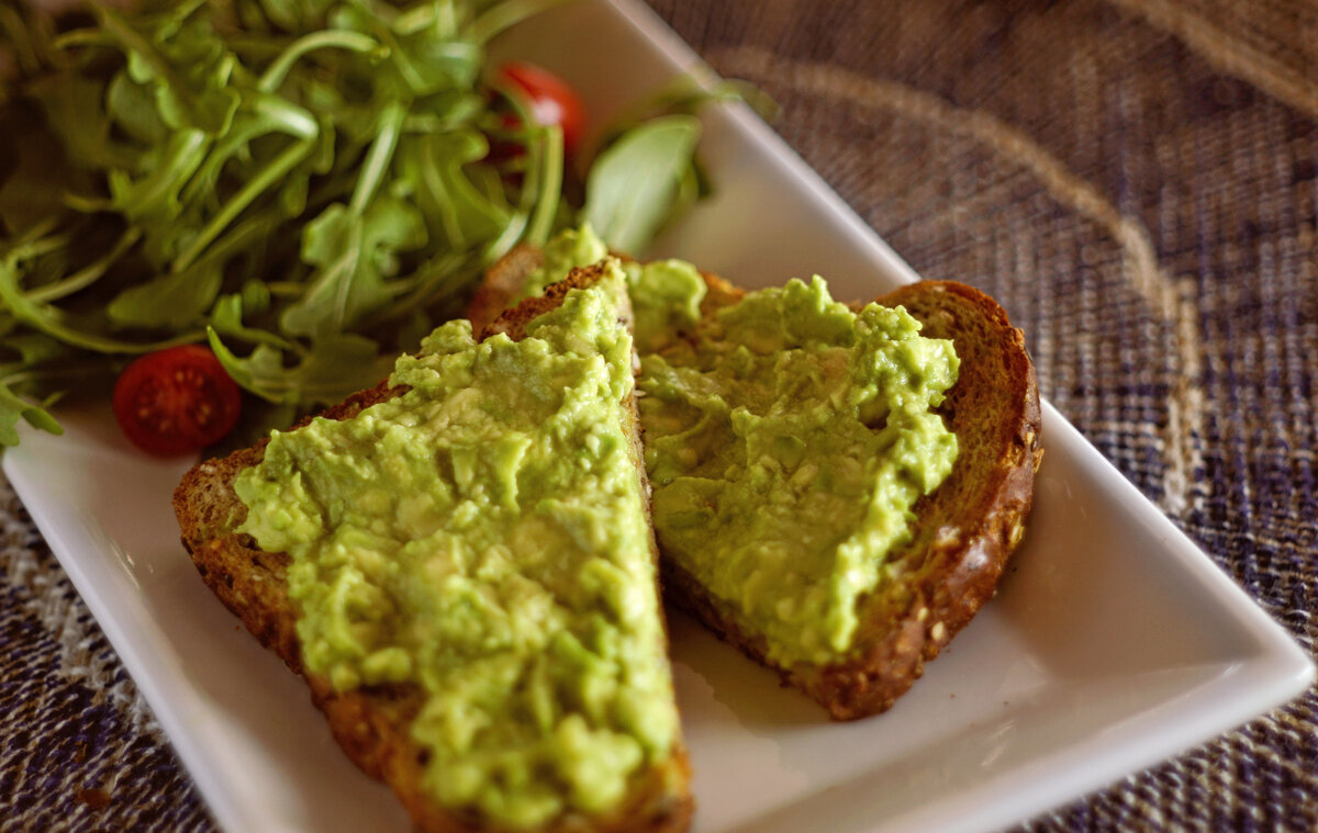 Вариант подачи соуса гуакамоле