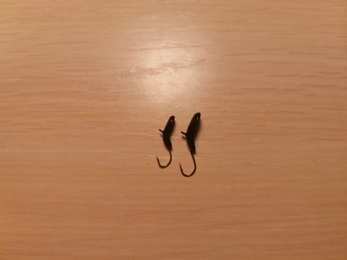 Именно на эти мормышки я и ловил этой зимой окуней. У нас их называют - башмачок.